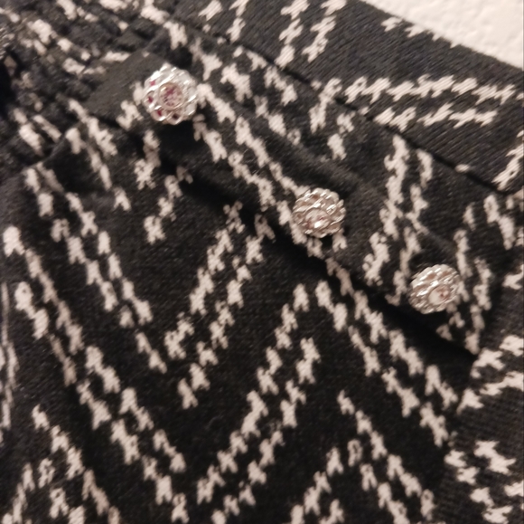 Adrienne Vittadini Flutter Sleeve Pullover Top Size 3X Black & White - Picture 3 of 8